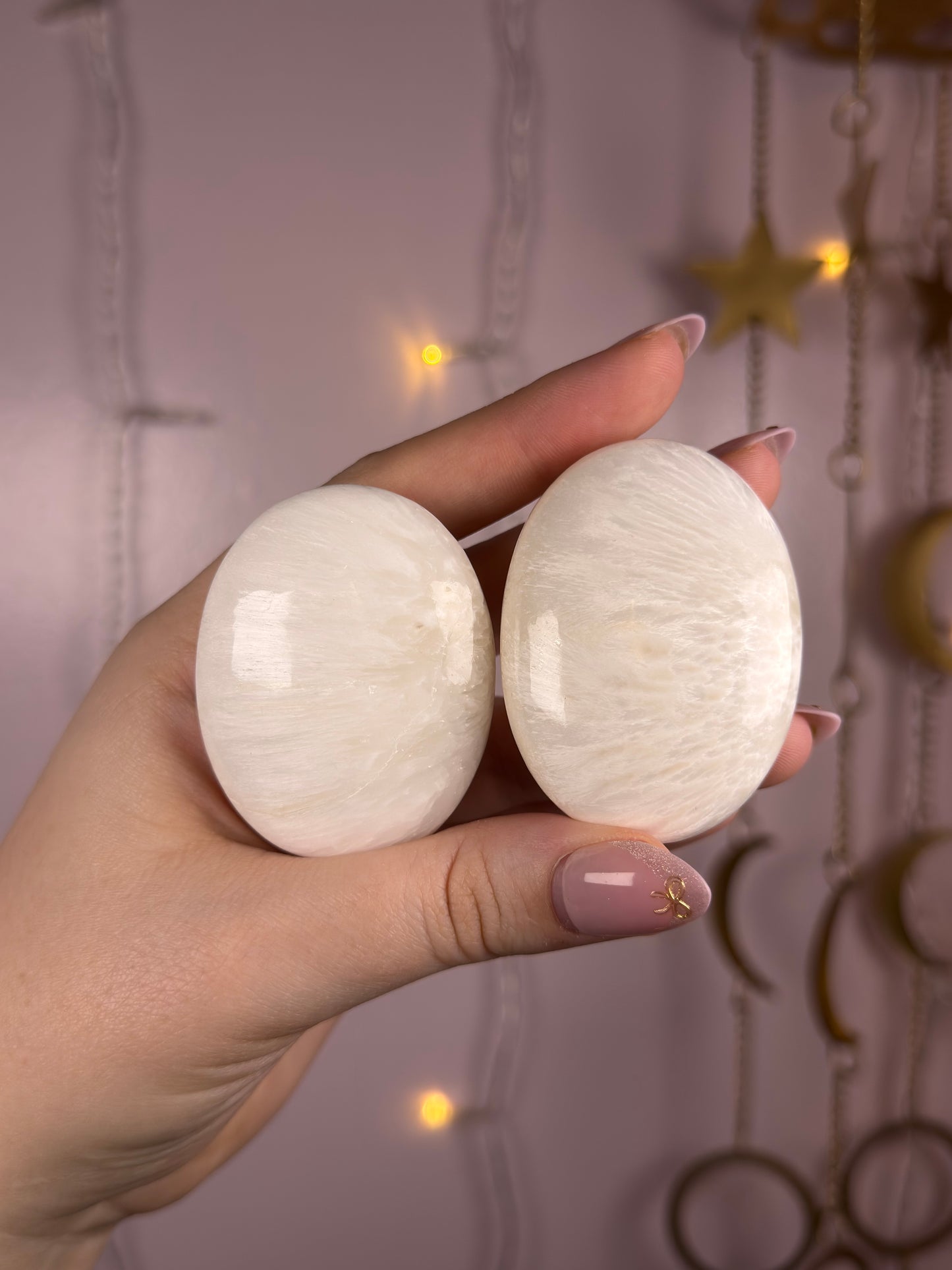 Mystery Scolocite Palmstone