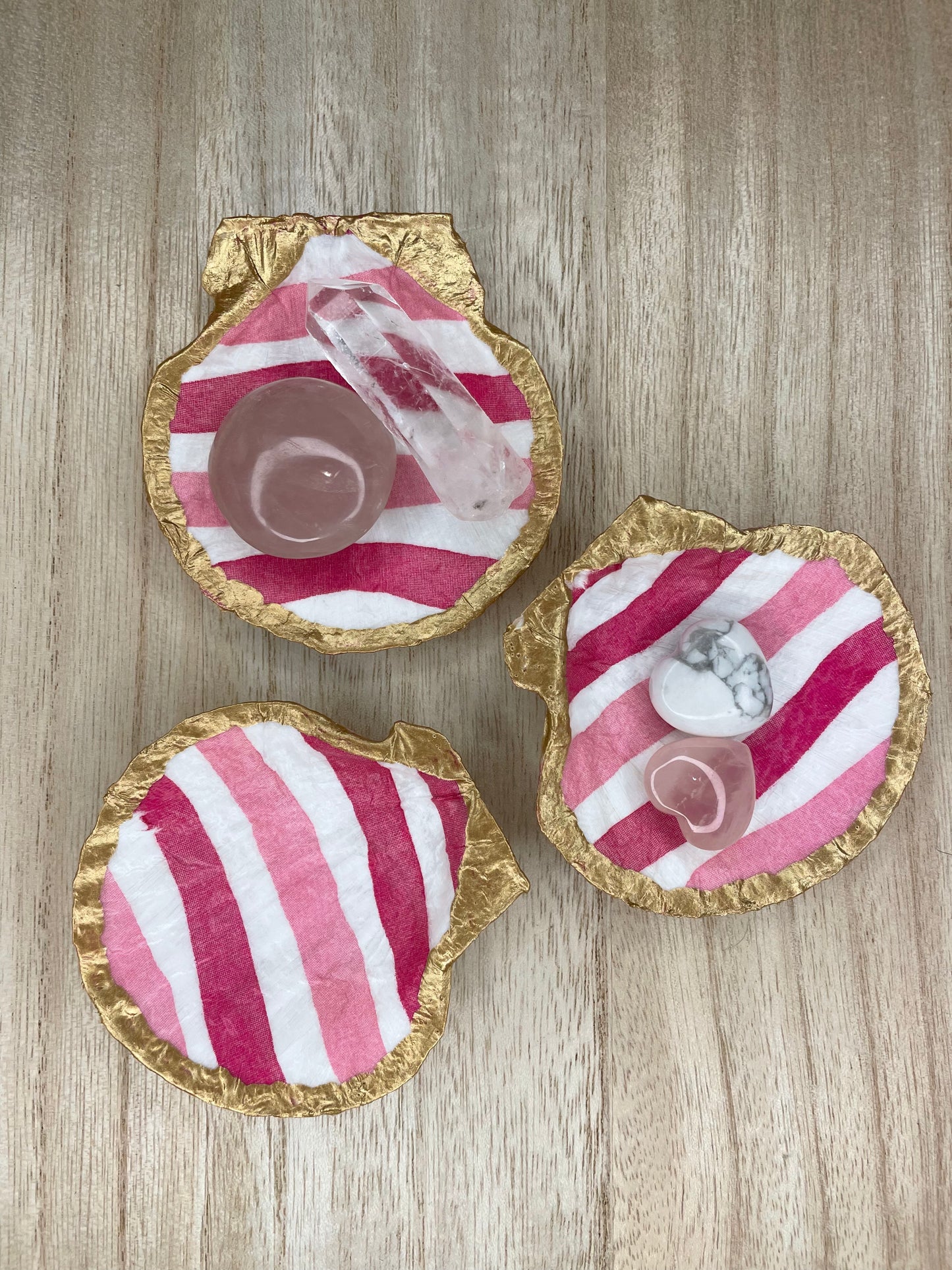 Wavy Pink Shell Dish