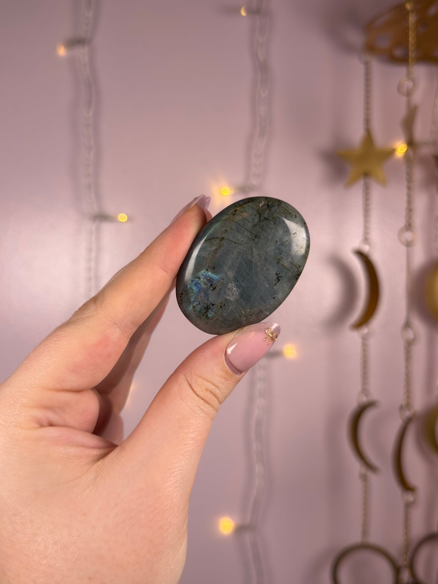 Labradorite Palmstone K (green/silvery blue)