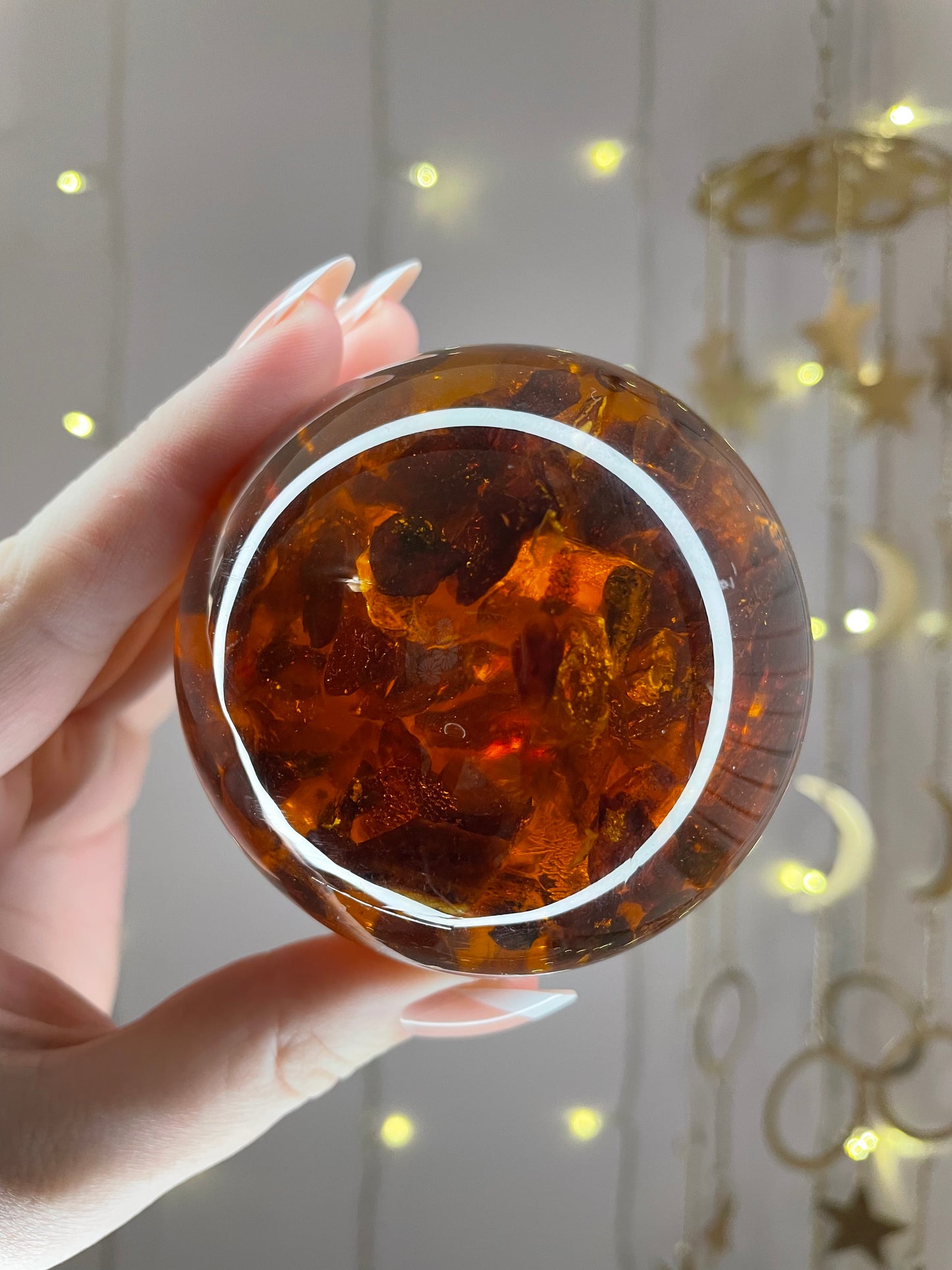 Genuine Baltic Amber Sphere x Bee (Large)