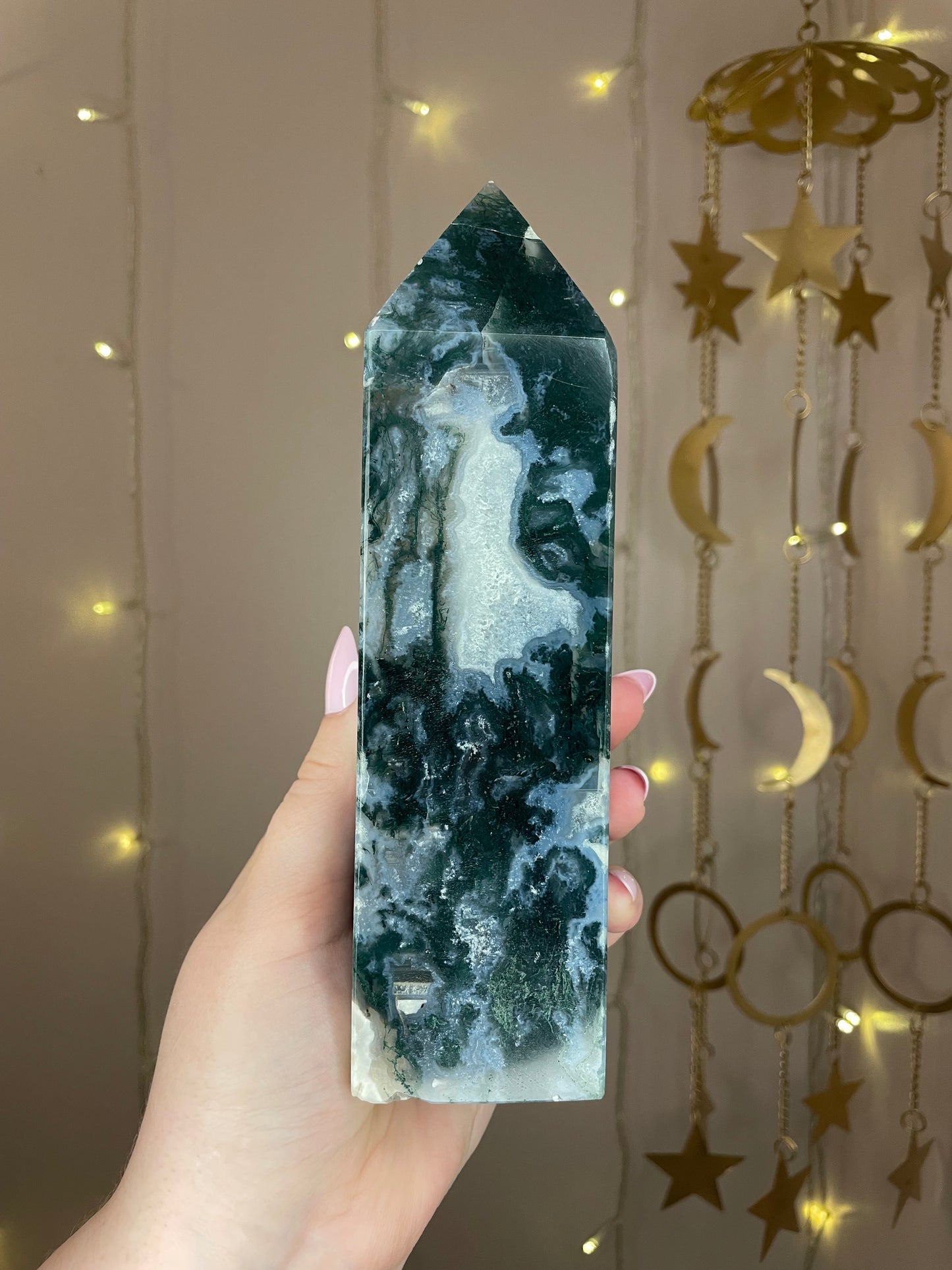 Statement Moss Agate Tower B