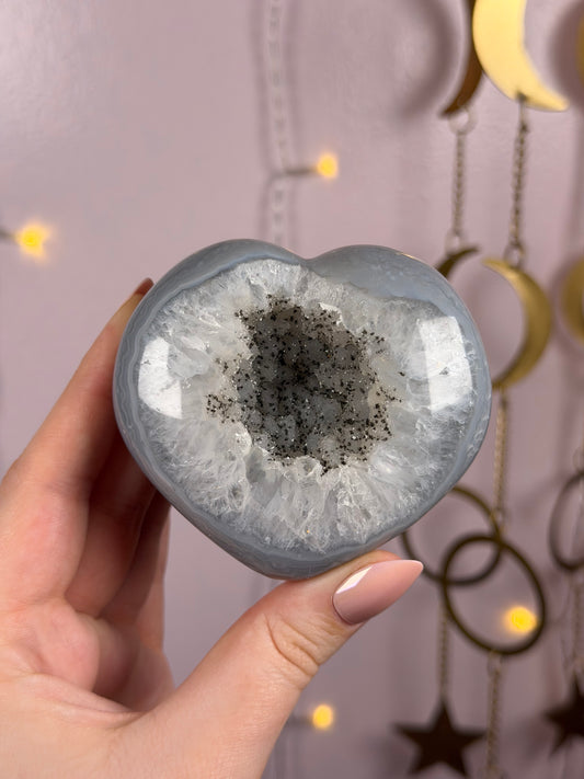 “Salt & Pepper” Druzy Agate Heart Carving