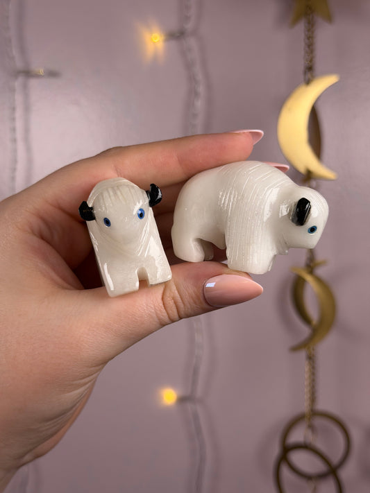 Mystery White Onyx Buffalo Carving