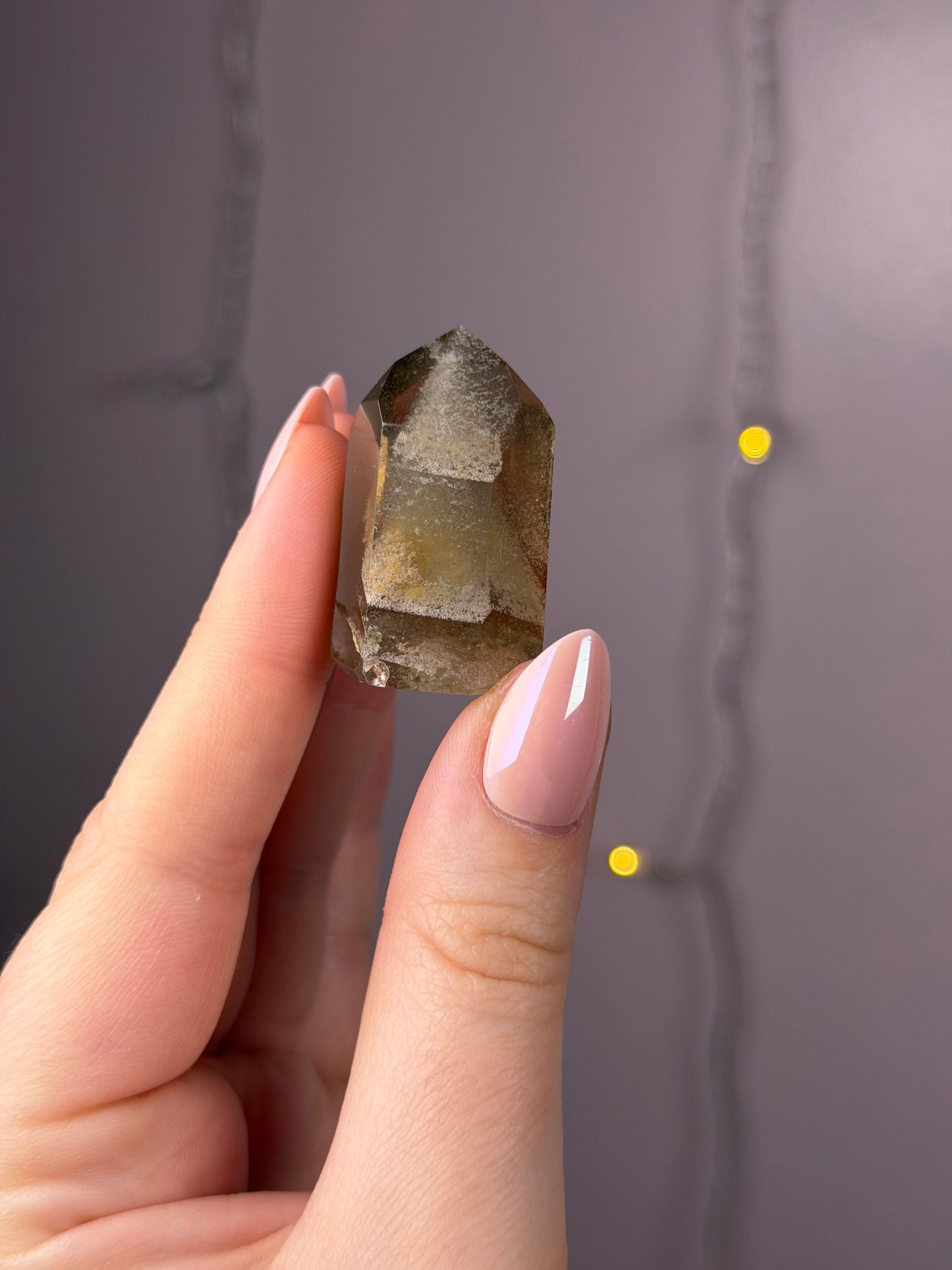 Smoky Grey Garden Quartz Tower