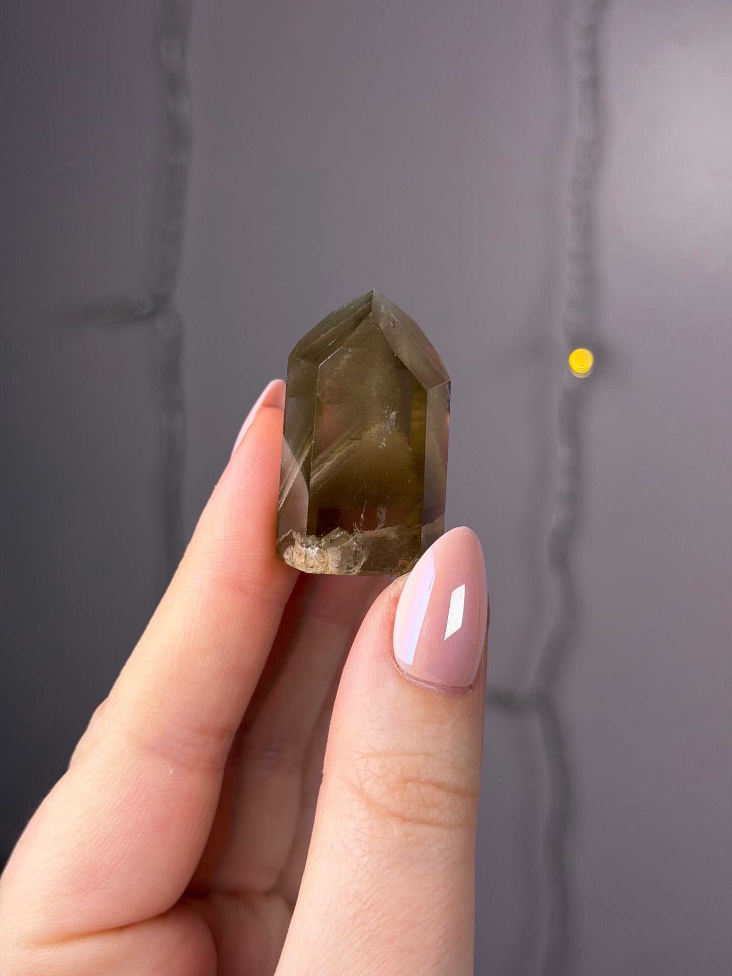 Smoky Grey Garden Quartz Tower