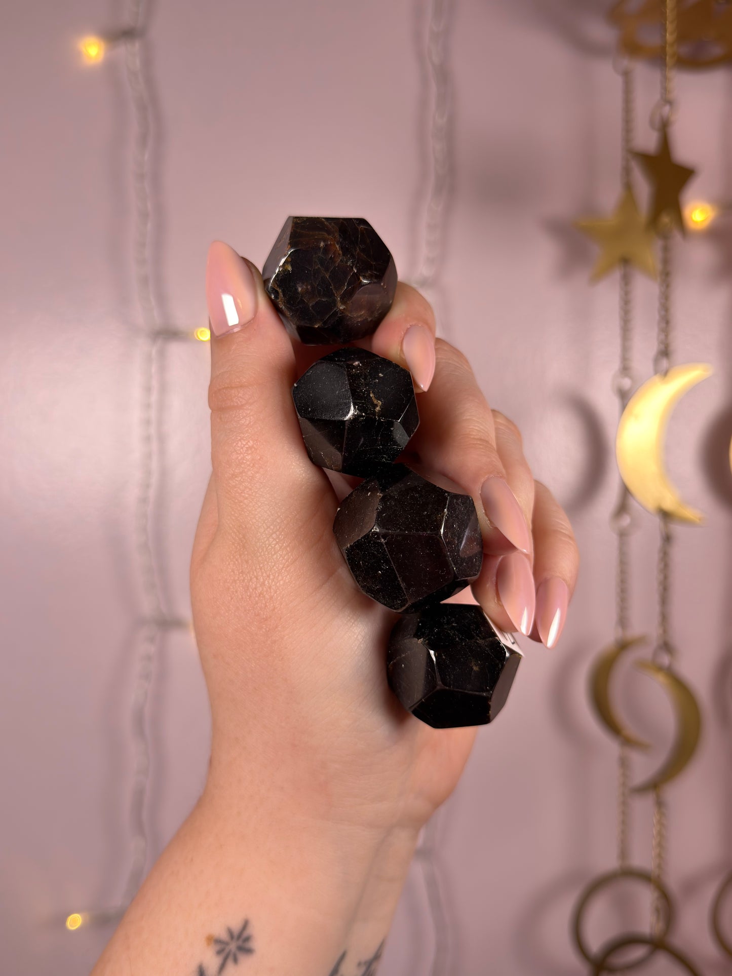 Mystery Garnet Gusher