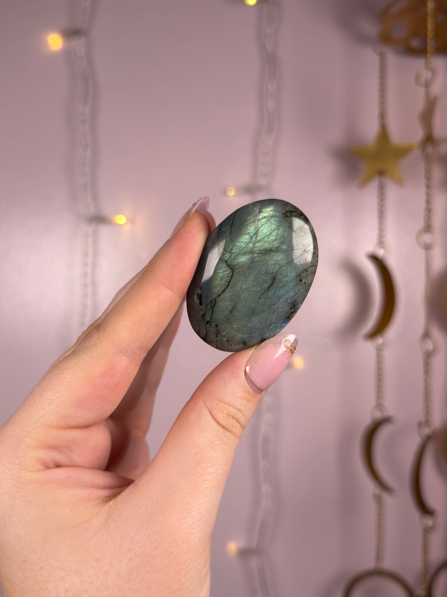 Labradorite Palmstone F