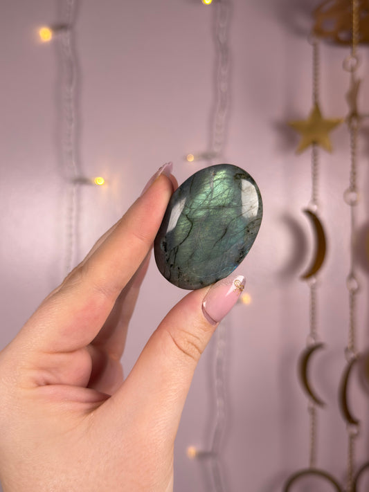 Labradorite Palmstone F