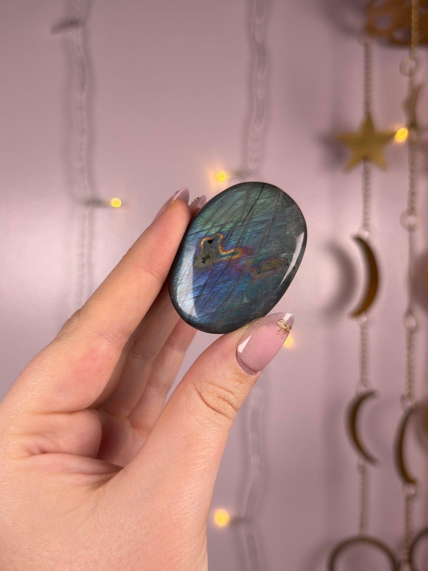 Labradorite Palmstone E (silvery blue/green)