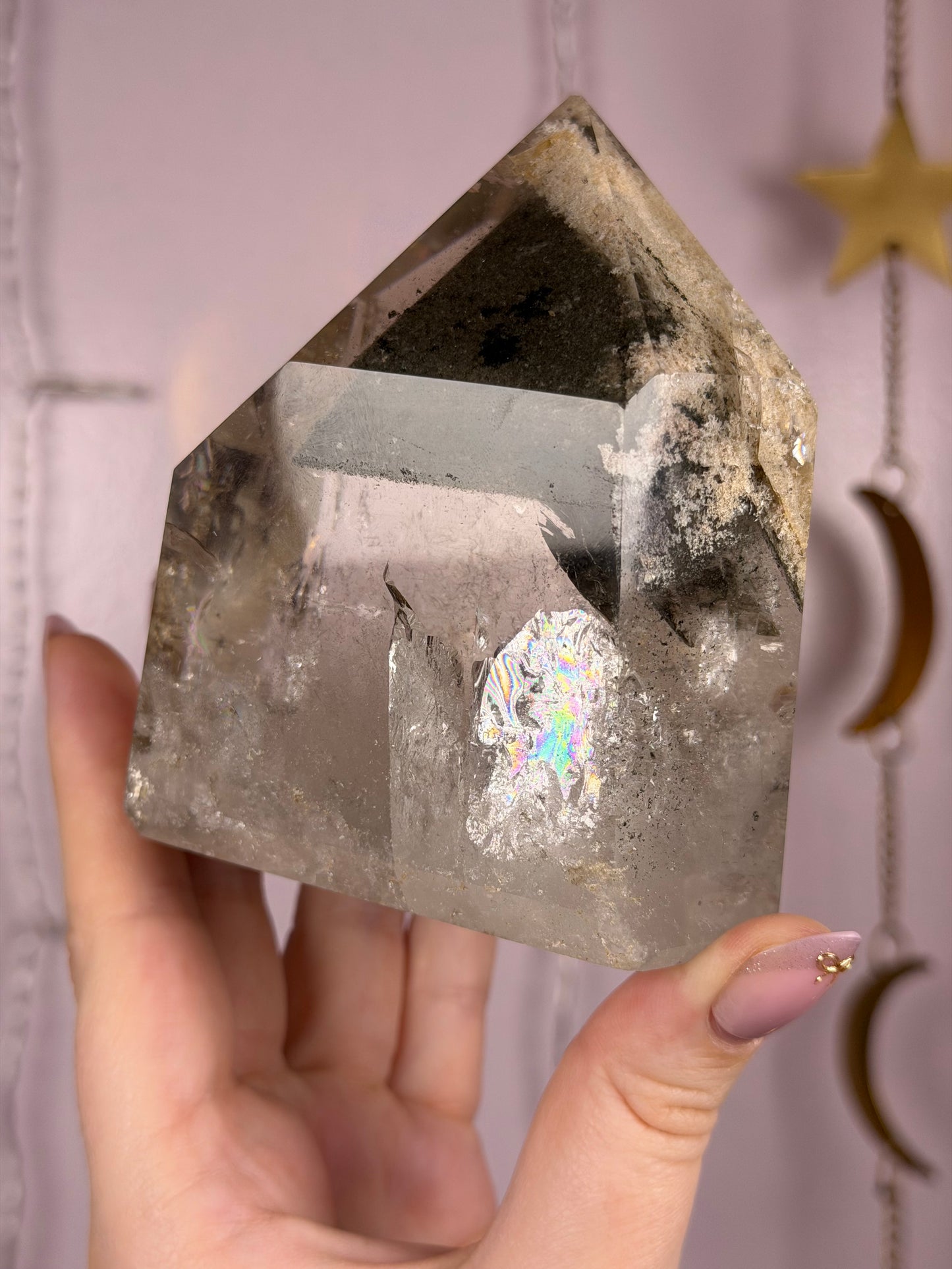 Statement Garden Quartz Tower
