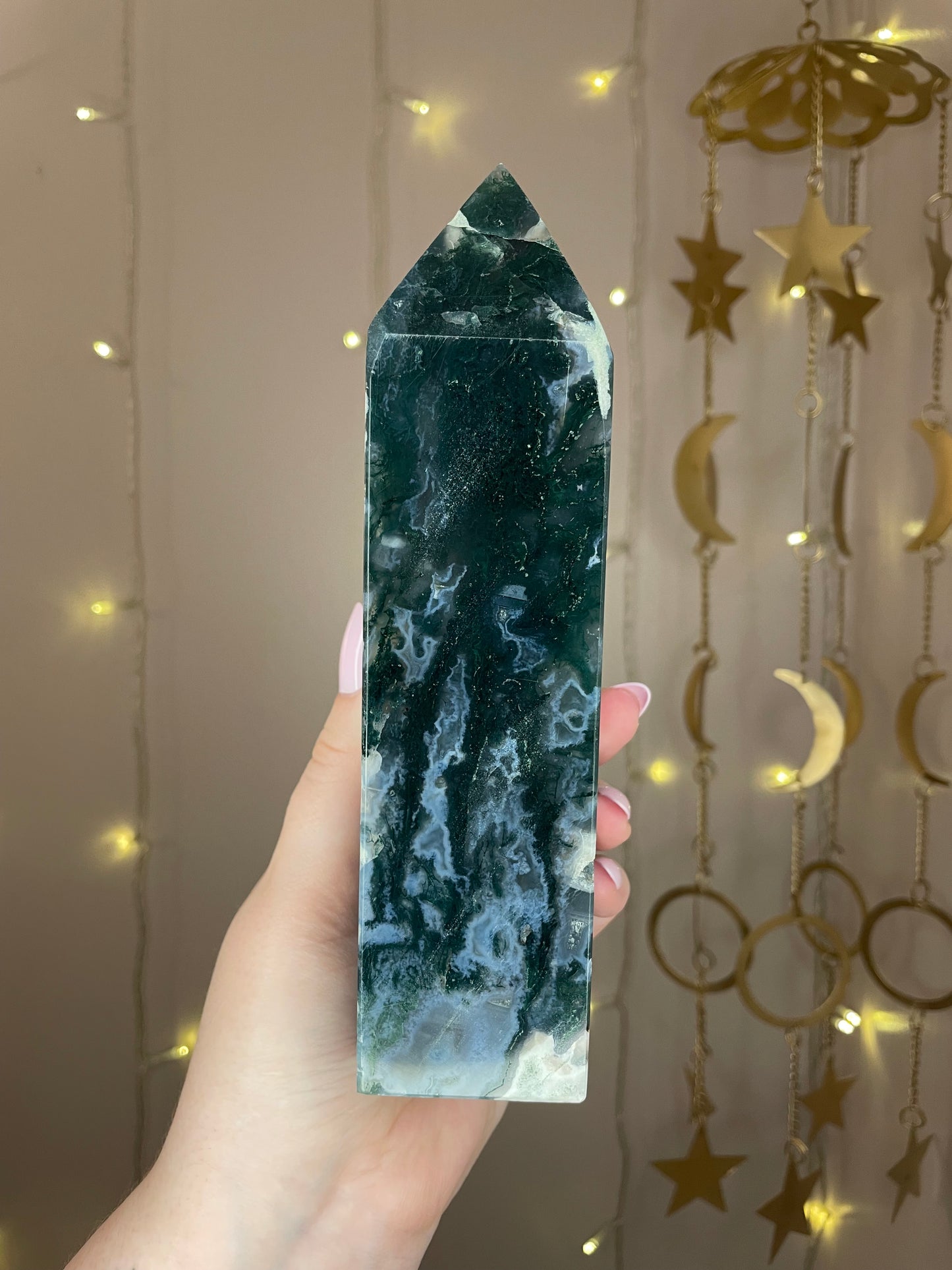 Statement Moss Agate Tower B