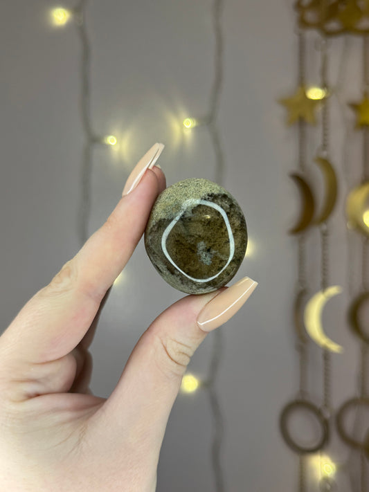 Layered Brown Garden Quartz Lens 16