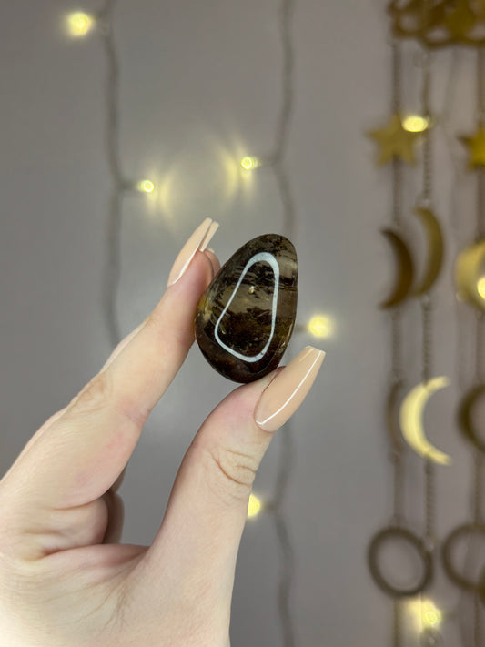 Deep Red Garden Quartz Lens 10