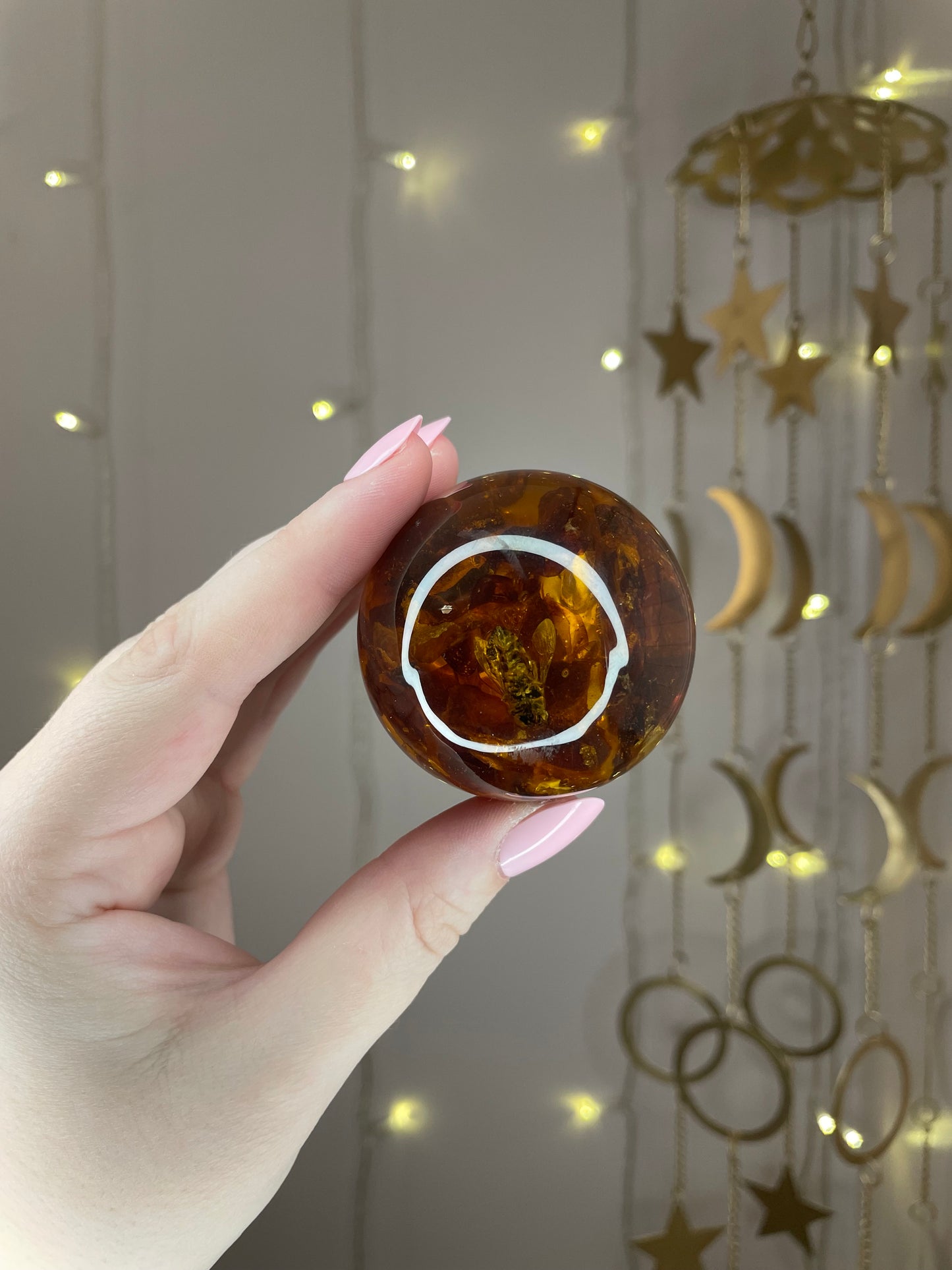 Genuine Baltic Amber Sphere x Bee (Medium)