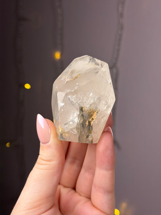 Garden Quartz Freeform w/ Intruding Points*