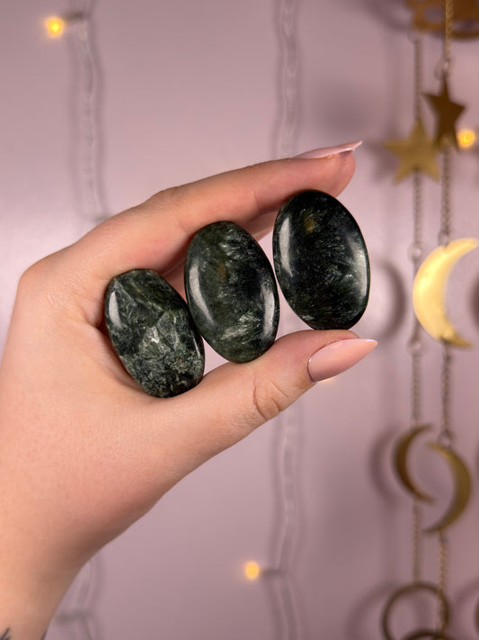 Mystery Seraphinite Palmstone