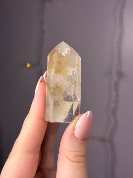 Peachy/Yellow/White Garden Quartz Tower