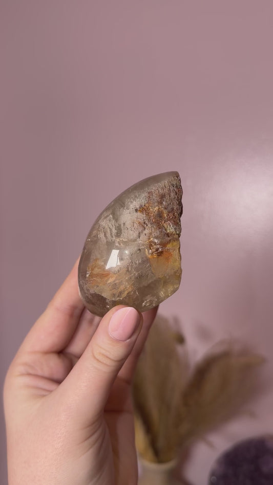 Grey Layered Garden Quartz Lens w/ Thin Silver Rutile