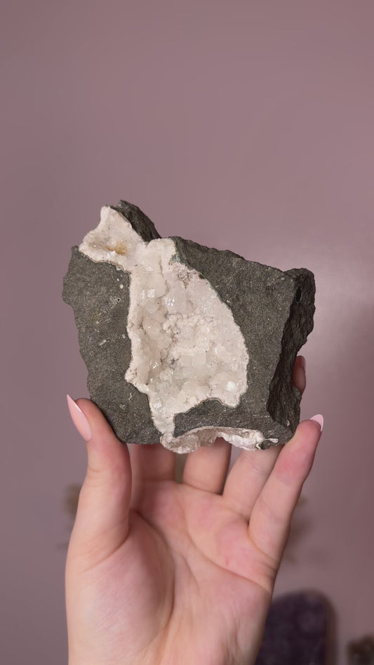 Columnar Calcite in Matrix